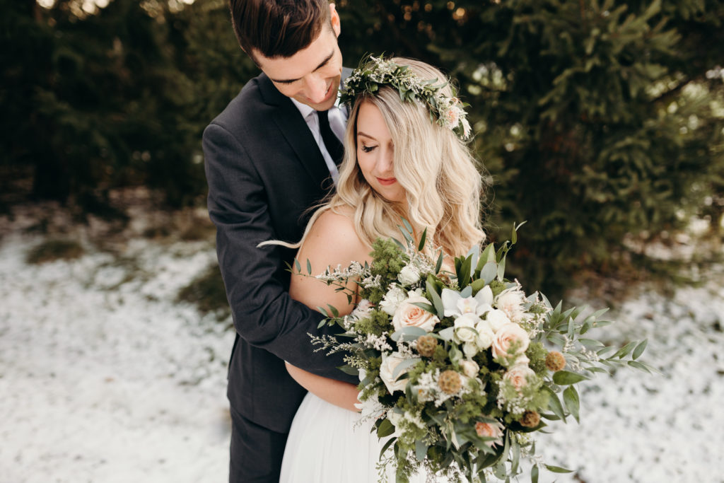 bride and groom photos for wedding at bellamere winery in london, ontario