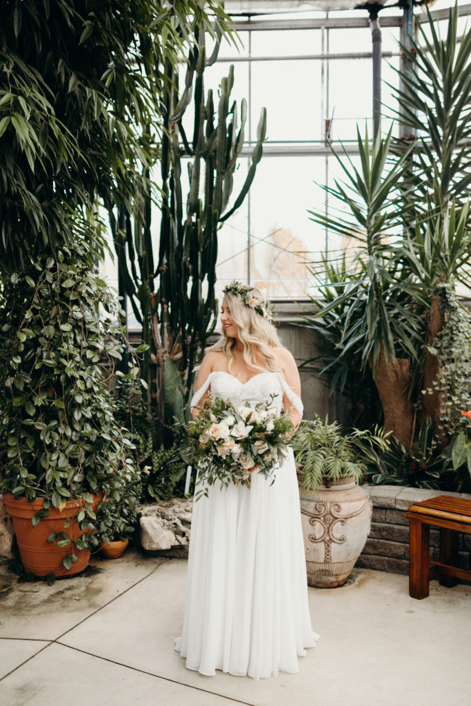 wedding photos at civic gardens in london, ontario